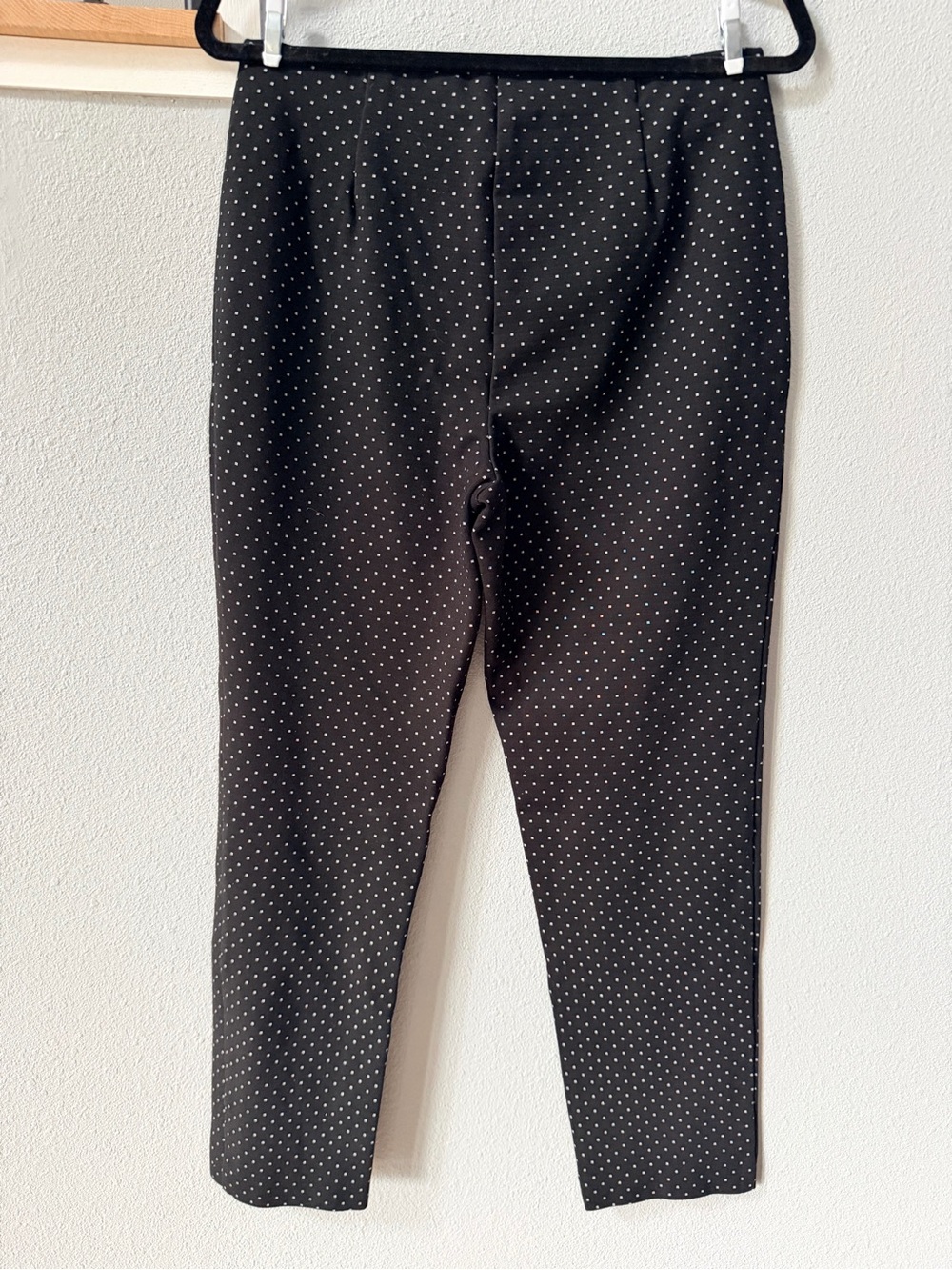 J. Jill Black & White Polka Dot Ponte Slim Leg Pants Size Medium - Picture 5 of 12